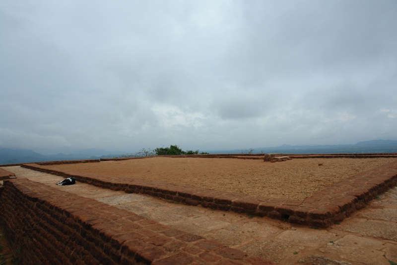 Вид из королевской спальни, Сигирия, Шри-Ланка (Location from king’s a bed room, Sigiriya, Sri-Lanka)